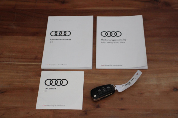Audi Q3 2.0 TFSI Quattro Sport line | S-tronic | Trekhaak | LEER |