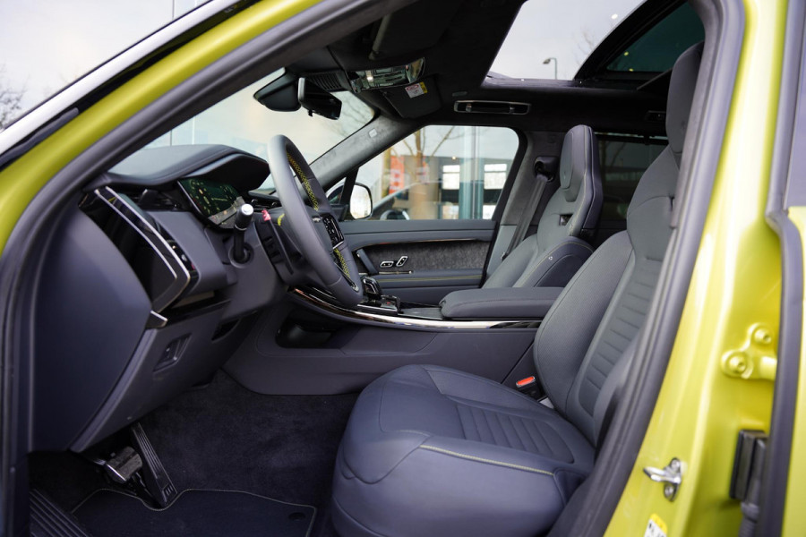 Land Rover Range Rover Sport P635 SV / Celestial Sol / Carbon
