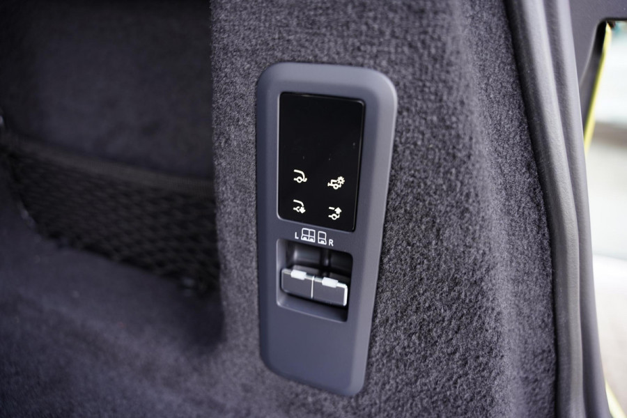 Land Rover Range Rover Sport P635 SV / Celestial Sol / Carbon