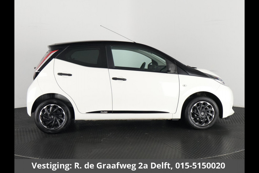 Toyota Aygo 1.0 VVT-i X-Fun Bi-Tone | Airco | Bluetooth | Privacy Glass |