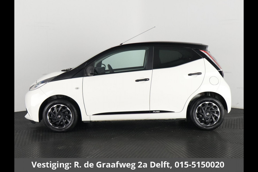 Toyota Aygo 1.0 VVT-i X-Fun Bi-Tone | Airco | Bluetooth | Privacy Glass |