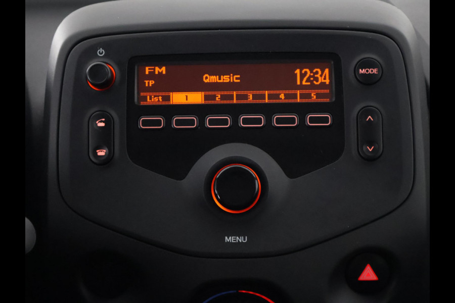 Toyota Aygo 1.0 VVT-i X-Fun Bi-Tone | Airco | Bluetooth | Privacy Glass |