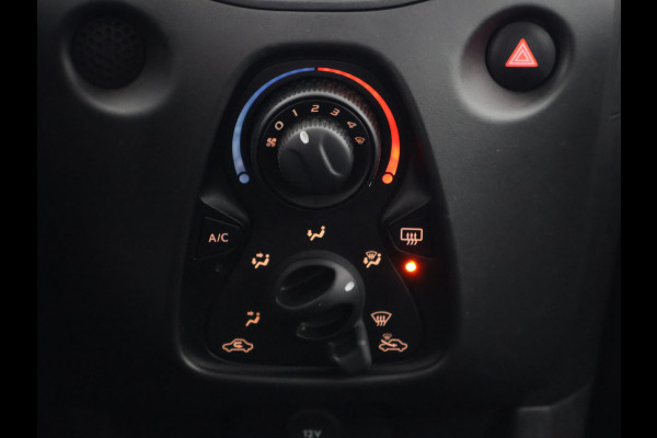 Toyota Aygo 1.0 VVT-i X-Fun Bi-Tone | Airco | Bluetooth | Privacy Glass |