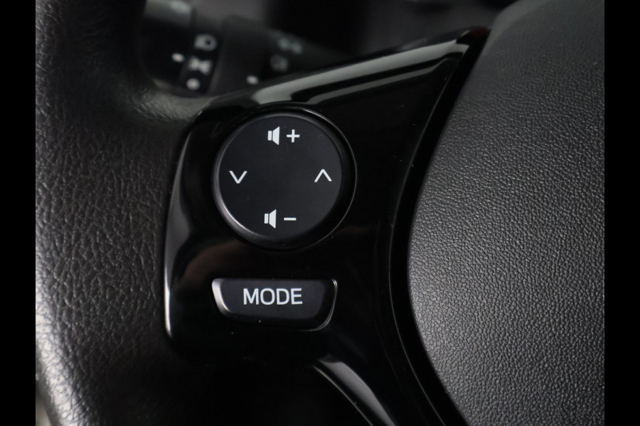 Toyota Aygo 1.0 VVT-i X-Fun Bi-Tone | Airco | Bluetooth | Privacy Glass |