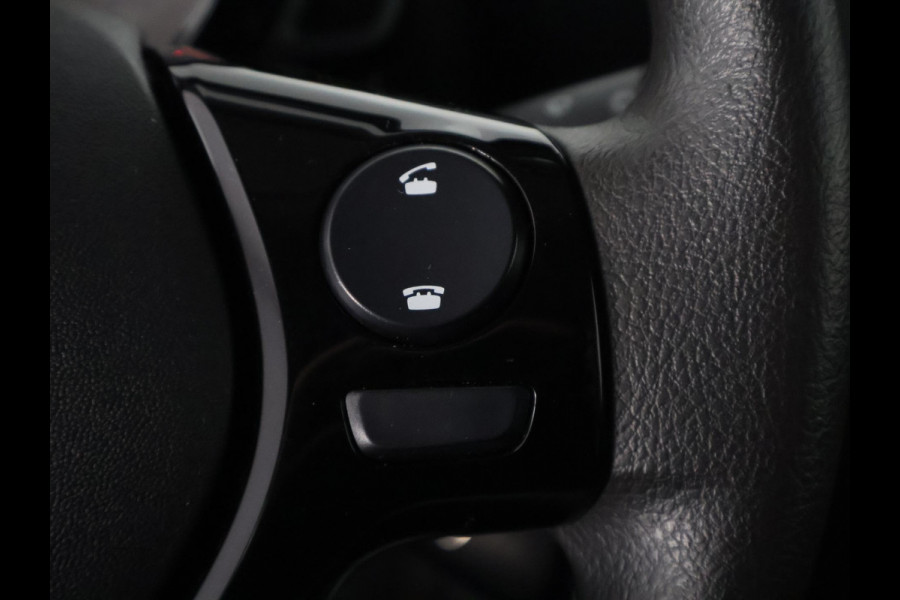 Toyota Aygo 1.0 VVT-i X-Fun Bi-Tone | Airco | Bluetooth | Privacy Glass |