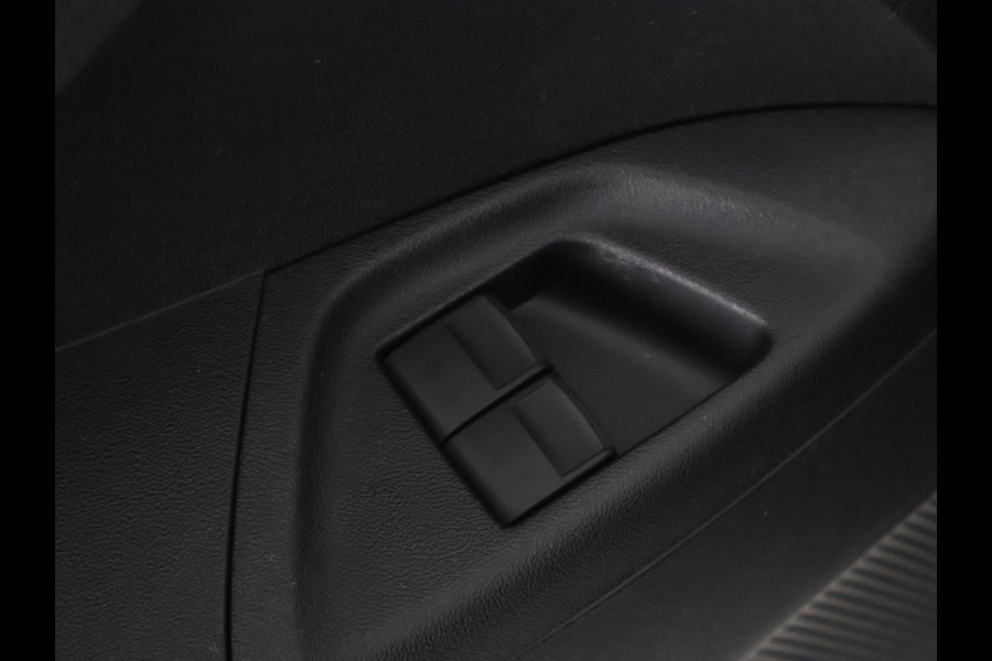 Toyota Aygo 1.0 VVT-i X-Fun Bi-Tone | Airco | Bluetooth | Privacy Glass |