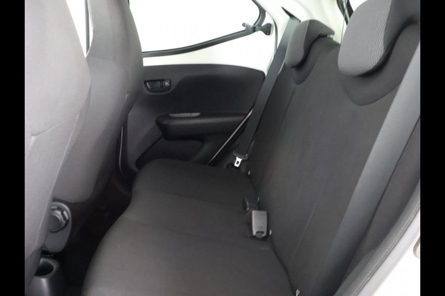 Toyota Aygo 1.0 VVT-i X-Fun Bi-Tone | Airco | Bluetooth | Privacy Glass |