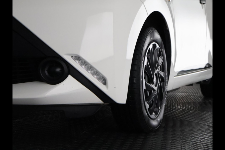 Toyota Aygo 1.0 VVT-i X-Fun Bi-Tone | Airco | Bluetooth | Privacy Glass |