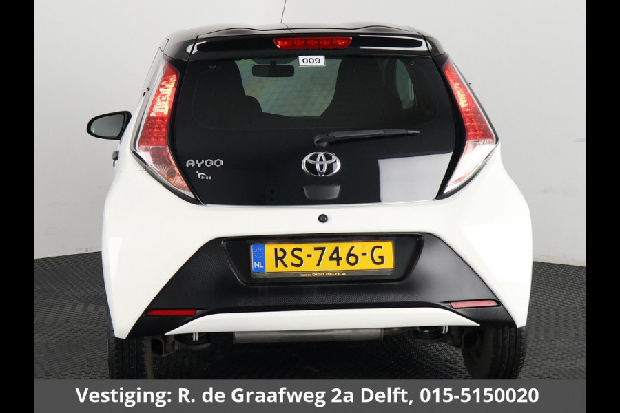 Toyota Aygo 1.0 VVT-i X-Fun Bi-Tone | Airco | Bluetooth | Privacy Glass |
