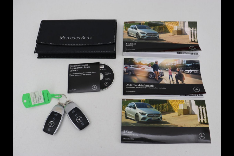 Mercedes-Benz B-Klasse 250e AMG | Trekhaak | Carplay | Stoelverwarming | Leder/Alcantara | Camera | Widescreen | Full LED | Navigatie | Park Assist | Climate control | Cruise control | PHEV | Plug In