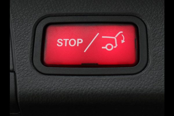 Mercedes-Benz B-Klasse 250e AMG | Trekhaak | Carplay | Stoelverwarming | Leder/Alcantara | Camera | Widescreen | Full LED | Navigatie | Park Assist | Climate control | Cruise control | PHEV | Plug In