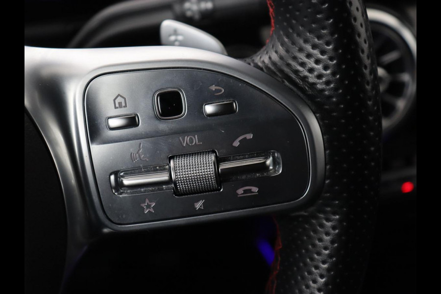 Mercedes-Benz B-Klasse 250e AMG | Trekhaak | Carplay | Stoelverwarming | Leder/Alcantara | Camera | Widescreen | Full LED | Navigatie | Park Assist | Climate control | Cruise control | PHEV | Plug In