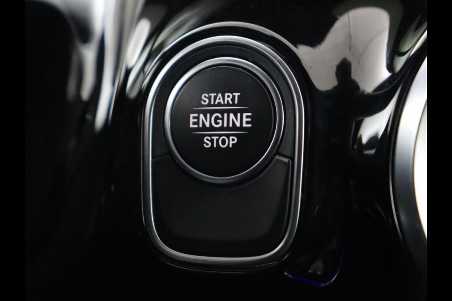 Mercedes-Benz B-Klasse 250e AMG | Trekhaak | Carplay | Stoelverwarming | Leder/Alcantara | Camera | Widescreen | Full LED | Navigatie | Park Assist | Climate control | Cruise control | PHEV | Plug In