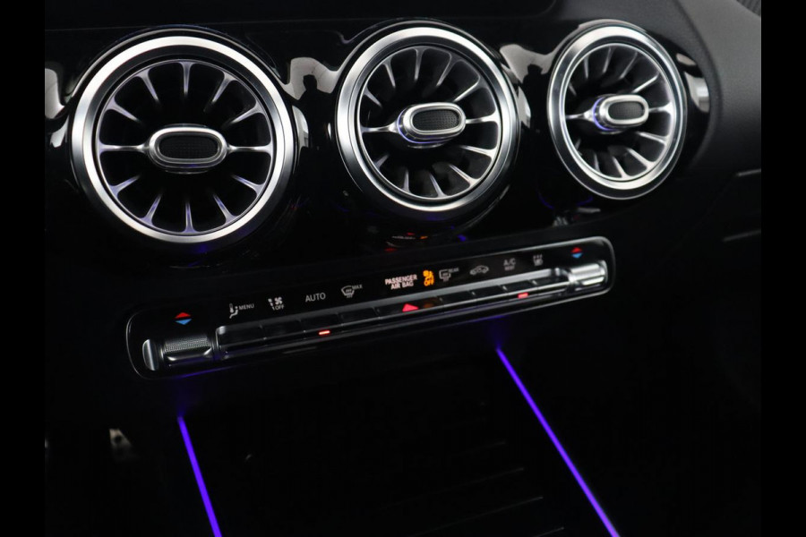 Mercedes-Benz B-Klasse 250e AMG | Trekhaak | Carplay | Stoelverwarming | Leder/Alcantara | Camera | Widescreen | Full LED | Navigatie | Park Assist | Climate control | Cruise control | PHEV | Plug In