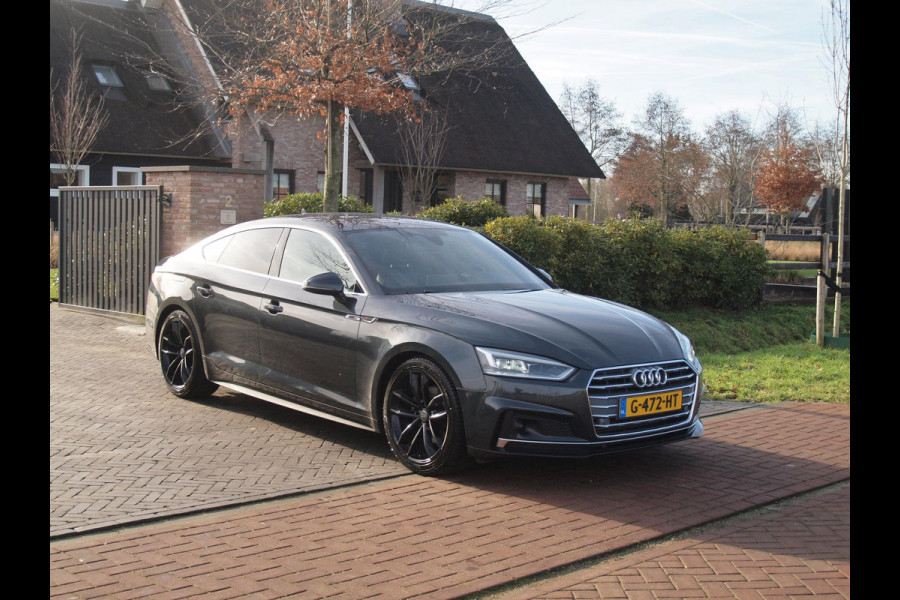 Audi A5 Sportback 35 TFSI Sport S-line edition 2X S-Line | Virtual cockpit | Sfeerverlichting | 19 Inch | NL-Auto