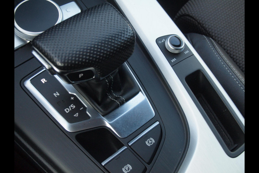 Audi A5 Sportback 35 TFSI Sport S-line edition 2X S-Line | Virtual cockpit | Sfeerverlichting | 19 Inch | NL-Auto