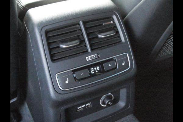 Audi A5 Sportback 35 TFSI Sport S-line edition 2X S-Line | Virtual cockpit | Sfeerverlichting | 19 Inch | NL-Auto