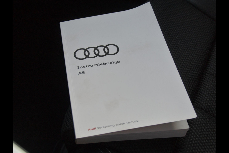 Audi A5 Sportback 35 TFSI Sport S-line edition 2X S-Line | Virtual cockpit | Sfeerverlichting | 19 Inch | NL-Auto