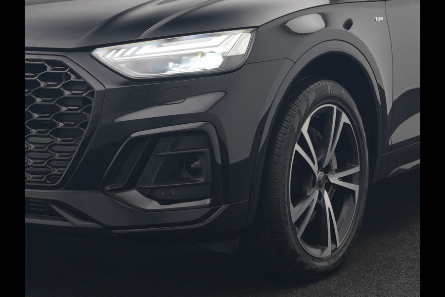 Audi Q5 Sportback 55 TFSI e Quattro 2x S-Line Plug In Hybrid 367pk PHEV | Luchtvering | Sfeerverlichting | Bang & Olufsen | Valcona Sportstoelen Verwarmd | Camera | Apple Carplay | Virtual | Keyless | Navigatie | DAB | 20"L.M |