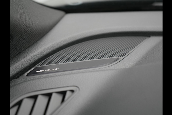 Audi Q5 Sportback 55 TFSI e Quattro 2x S-Line Plug In Hybrid 367pk PHEV | Luchtvering | Sfeerverlichting | Bang & Olufsen | Valcona Sportstoelen Verwarmd | Camera | Apple Carplay | Virtual | Keyless | Navigatie | DAB | 20"L.M |