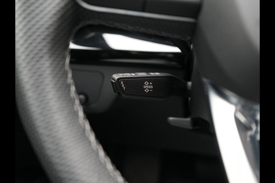Audi Q5 Sportback 55 TFSI e Quattro 2x S-Line Plug In Hybrid 367pk PHEV | Luchtvering | Sfeerverlichting | Bang & Olufsen | Valcona Sportstoelen Verwarmd | Camera | Apple Carplay | Virtual | Keyless | Navigatie | DAB | 20"L.M |