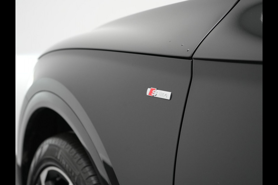 Audi Q5 Sportback 55 TFSI e Quattro 2x S-Line Plug In Hybrid 367pk PHEV | Luchtvering | Sfeerverlichting | Bang & Olufsen | Valcona Sportstoelen Verwarmd | Camera | Apple Carplay | Virtual | Keyless | Navigatie | DAB | 20"L.M |