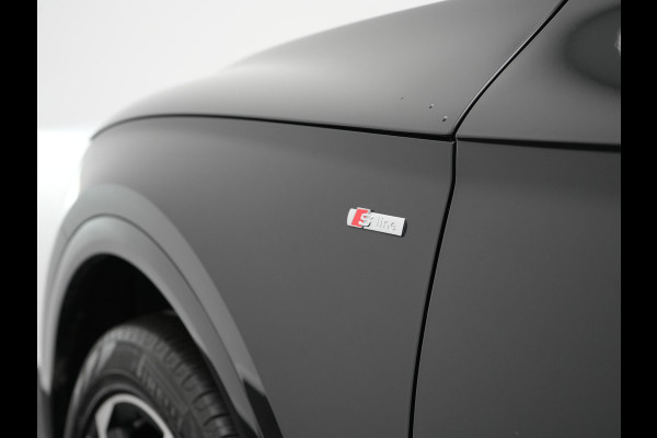 Audi Q5 Sportback 55 TFSI e Quattro 2x S-Line Plug In Hybrid 367pk PHEV | Luchtvering | Sfeerverlichting | Bang & Olufsen | Valcona Sportstoelen Verwarmd | Camera | Apple Carplay | Virtual | Keyless | Navigatie | DAB | 20"L.M |