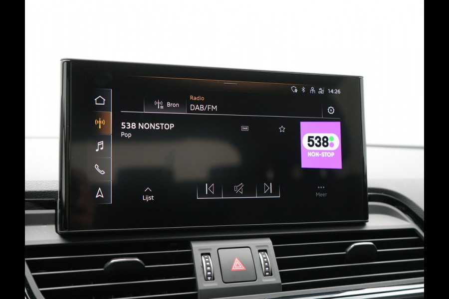 Audi Q5 Sportback 55 TFSI e Quattro 2x S-Line Plug In Hybrid 367pk PHEV | Luchtvering | Sfeerverlichting | Bang & Olufsen | Valcona Sportstoelen Verwarmd | Camera | Apple Carplay | Virtual | Keyless | Navigatie | DAB | 20"L.M |