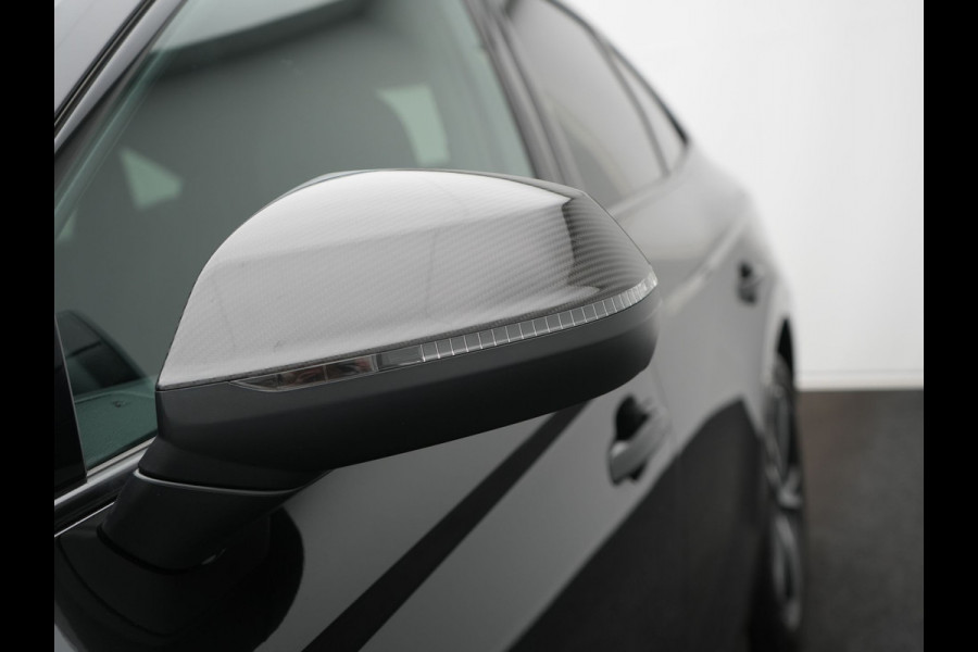 Audi Q5 Sportback 55 TFSI e Quattro 2x S-Line Plug In Hybrid 367pk PHEV | Luchtvering | Sfeerverlichting | Bang & Olufsen | Valcona Sportstoelen Verwarmd | Camera | Apple Carplay | Virtual | Keyless | Navigatie | DAB | 20"L.M |