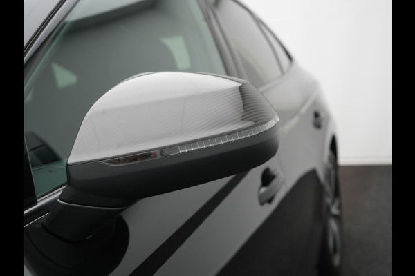 Audi Q5 Sportback 55 TFSI e Quattro 2x S-Line Plug In Hybrid 367pk PHEV | Luchtvering | Sfeerverlichting | Bang & Olufsen | Valcona Sportstoelen Verwarmd | Camera | Apple Carplay | Virtual | Keyless | Navigatie | DAB | 20"L.M |