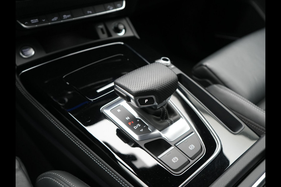 Audi Q5 Sportback 55 TFSI e Quattro 2x S-Line Plug In Hybrid 367pk PHEV | Luchtvering | Sfeerverlichting | Bang & Olufsen | Valcona Sportstoelen Verwarmd | Camera | Apple Carplay | Virtual | Keyless | Navigatie | DAB | 20"L.M |