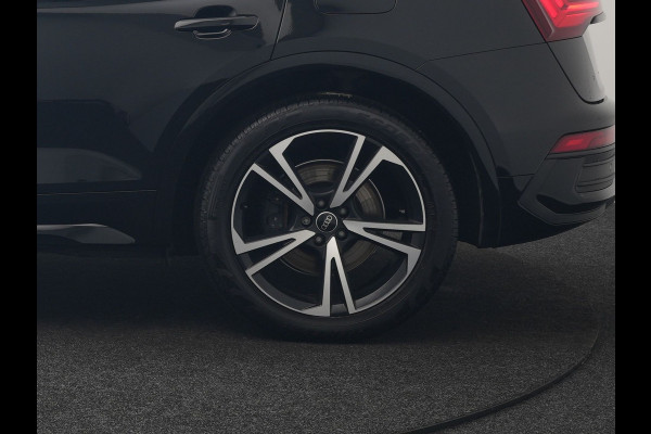 Audi Q5 Sportback 55 TFSI e Quattro 2x S-Line Plug In Hybrid 367pk PHEV | Luchtvering | Sfeerverlichting | Bang & Olufsen | Valcona Sportstoelen Verwarmd | Camera | Apple Carplay | Virtual | Keyless | Navigatie | DAB | 20"L.M |