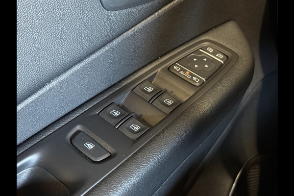 Renault Captur 1.3 TCe Intens| Trekhaak | Navi | Camera | Dodehoeksensoren