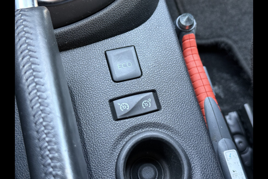 Renault Captur 1.3 TCe Intens| Trekhaak | Navi | Camera | Dodehoeksensoren