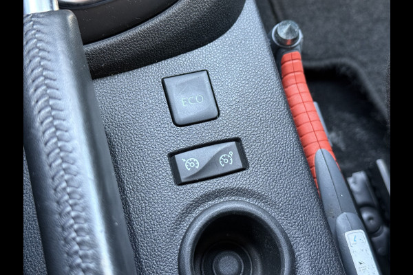 Renault Captur 1.3 TCe Intens| Trekhaak | Navi | Camera | Dodehoeksensoren