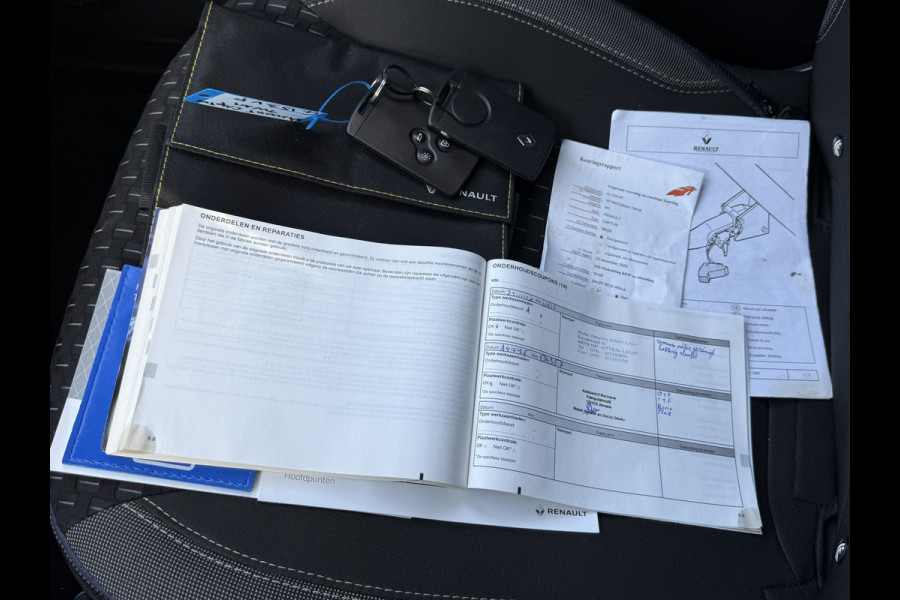 Renault Captur 1.3 TCe Intens| Trekhaak | Navi | Camera | Dodehoeksensoren