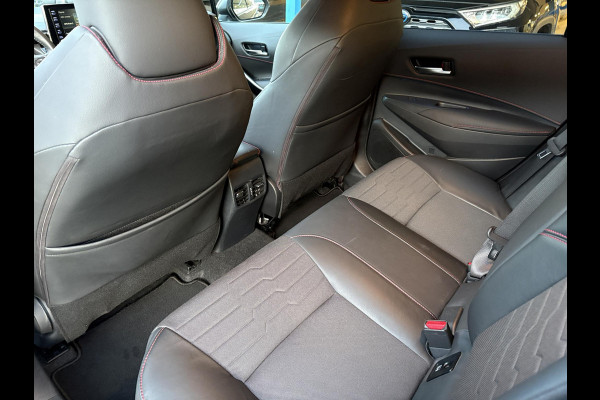 Toyota Corolla Touring Sports 1.8 Hybrid Executive | Trekhaak | Stoelverwarming | Head-up Display | Camera | Full LED |