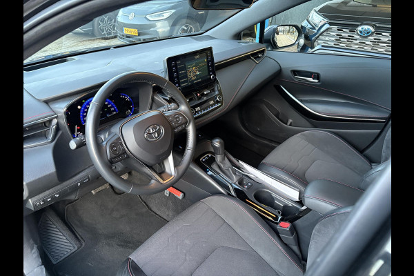 Toyota Corolla Touring Sports 1.8 Hybrid Executive | Trekhaak | Stoelverwarming | Head-up Display | Camera | Full LED |