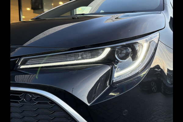 Toyota Corolla Touring Sports 1.8 Hybrid Executive | Trekhaak | Stoelverwarming | Head-up Display | Camera | Full LED |