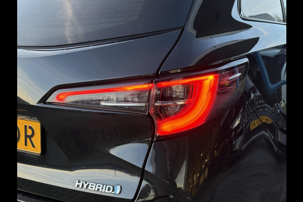 Toyota Corolla Touring Sports 1.8 Hybrid Executive | Trekhaak | Stoelverwarming | Head-up Display | Camera | Full LED |