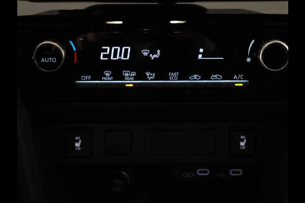 Toyota Yaris Cross 1.5 Hybrid 130 Dynamic Luxury Bi-Tone