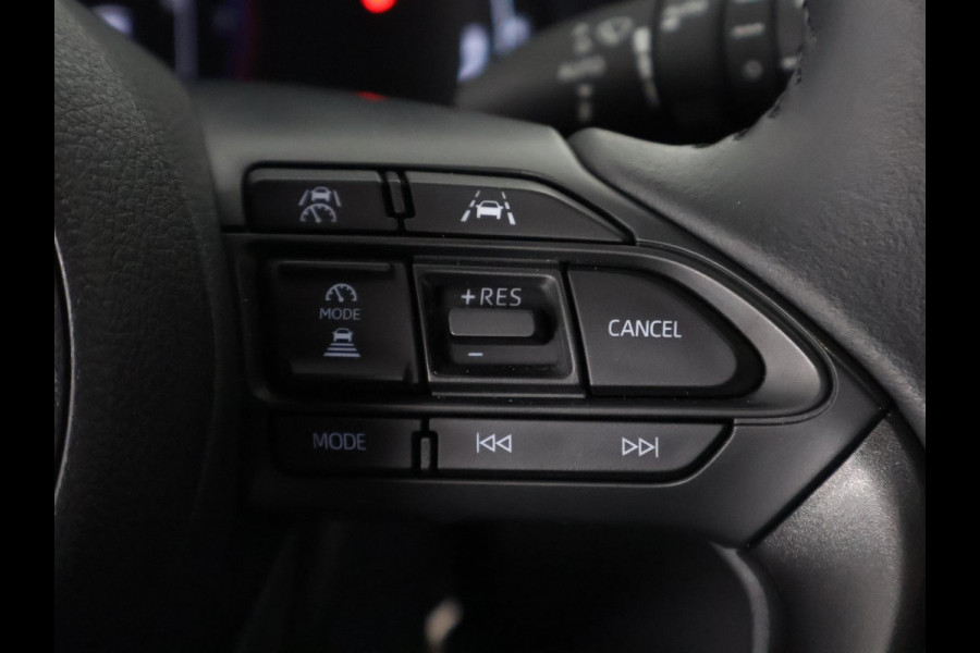 Toyota Yaris Cross 1.5 Hybrid 130 Dynamic Luxury Bi-Tone