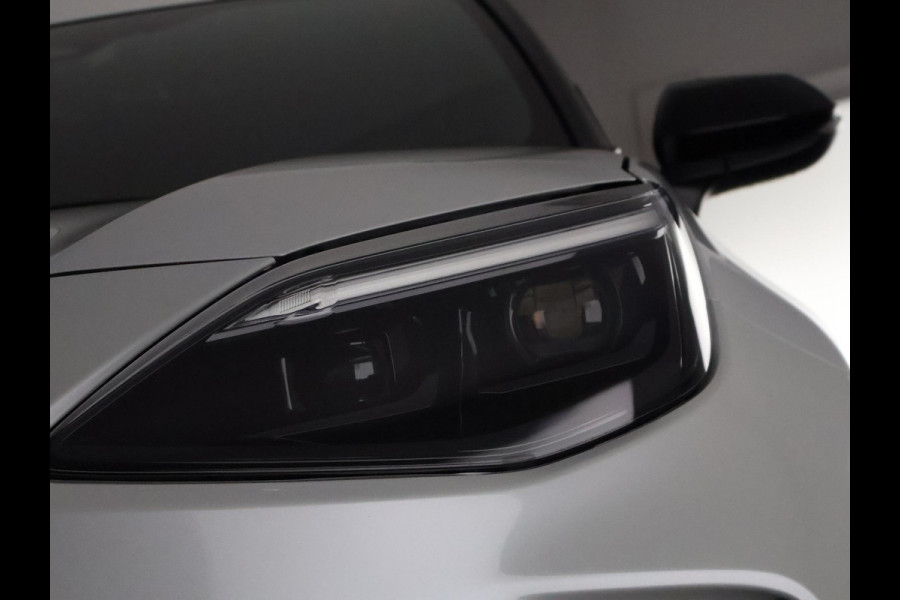 Toyota Yaris Cross 1.5 Hybrid 130 Dynamic Luxury Bi-Tone