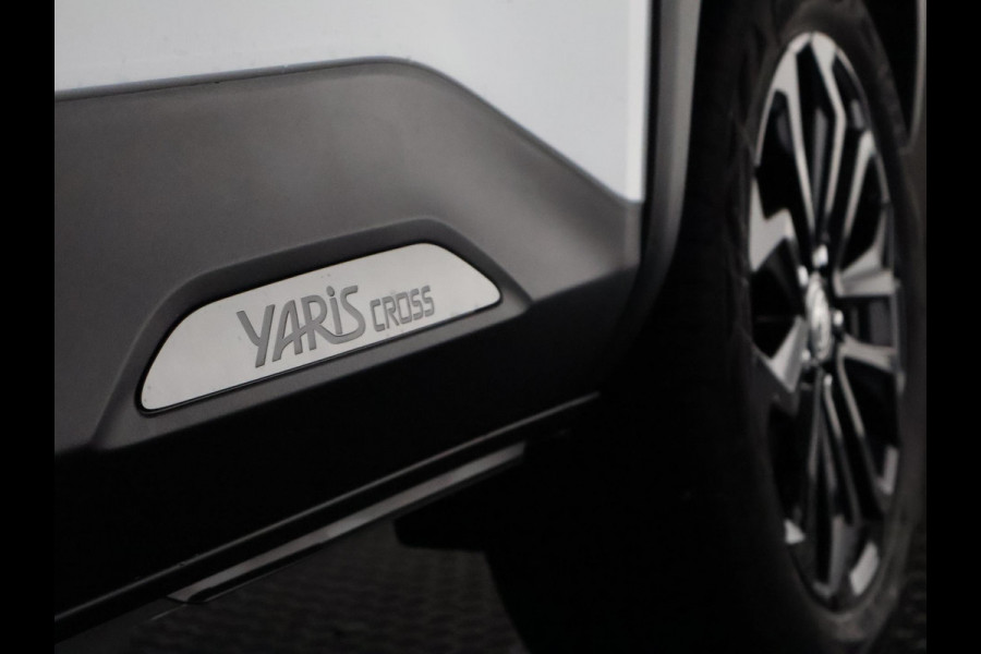 Toyota Yaris Cross 1.5 Hybrid 130 Dynamic Luxury Bi-Tone
