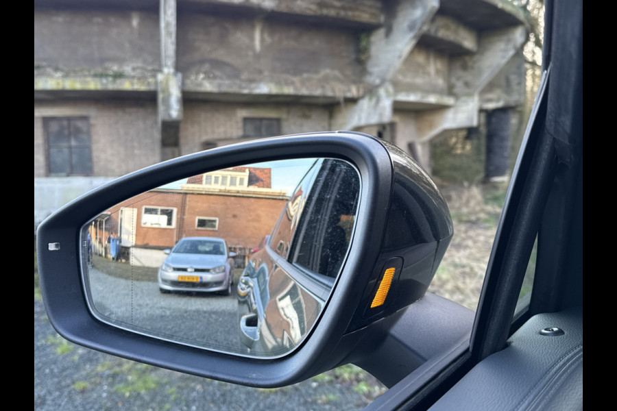 Volkswagen Tiguan 1.5 eTSI DSG LIFE EDITION TREKHAAK/NAVI/360CAMERA/5-JAAR-FABRIEKSGARANTIE****