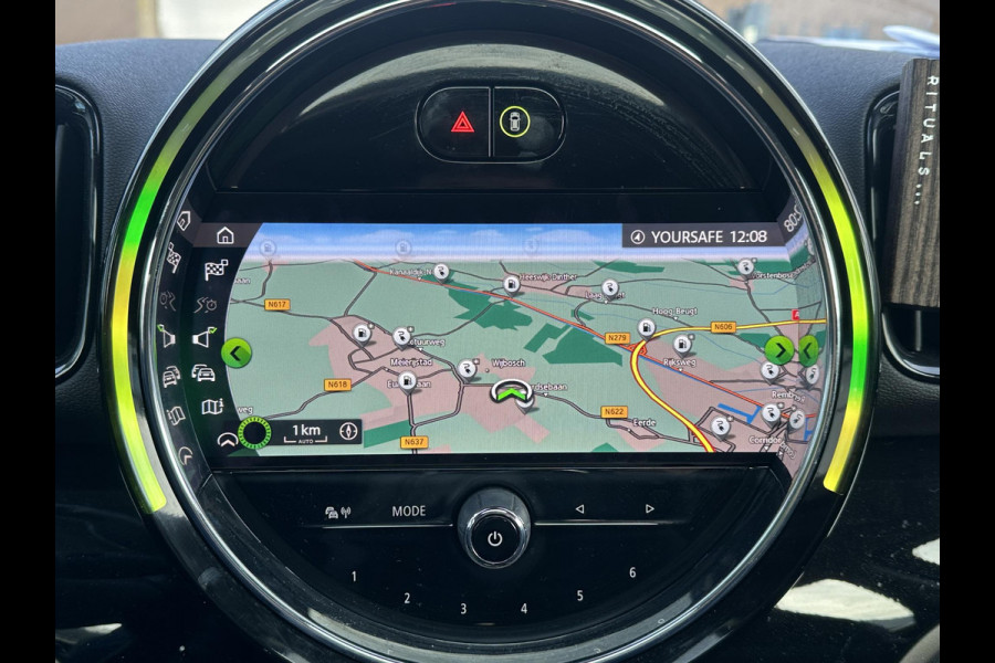MINI Countryman 1.5 Cooper S E ALL4 PHEV Plug-in Hybride | Direct Rijklaar & Leverbaar | Panorama Dak | Stoelverwarming | Adaptieve Cruise Control | CarPlay & Camera | 12 Mnd BOVAG Garantie