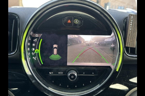 MINI Countryman 1.5 Cooper S E ALL4 PHEV Plug-in Hybride | Direct Rijklaar & Leverbaar | Panorama Dak | Stoelverwarming | Adaptieve Cruise Control | CarPlay & Camera | 12 Mnd BOVAG Garantie