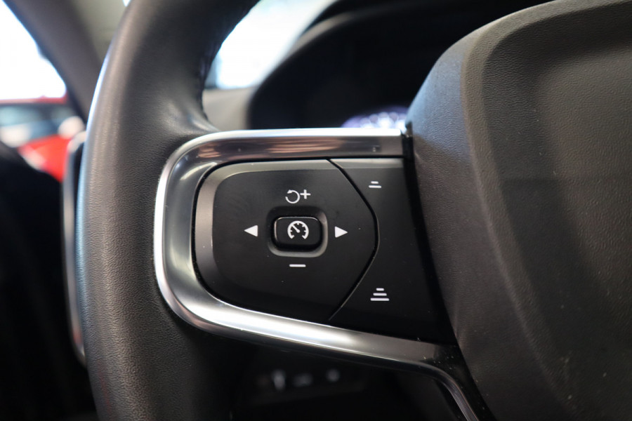 Volvo XC40 1.5 T5 Recharge Inscription Panoramadak Navigatie Leder Trekhaak