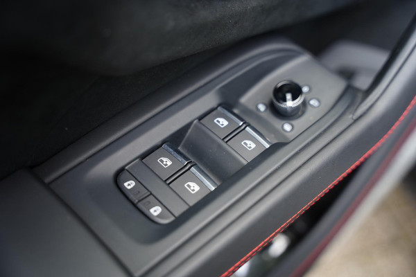 Lamborghini Urus 4.0 V8 Performante / Carbon / B&O Advanced