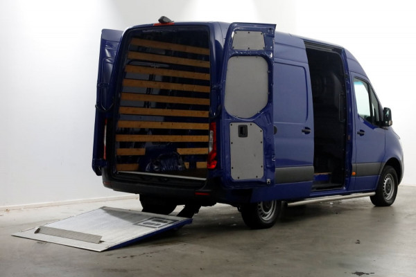 Mercedes-Benz Sprinter 316 CDI 163pk L2H2 7G Automaat Navi/Camera/Laadklep 500kg 06-2019